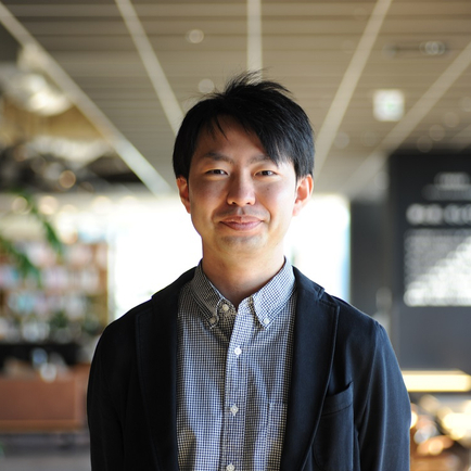 鈴木 健太 氏